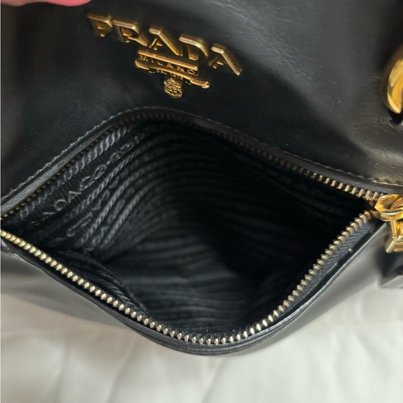 PRADA HANDBAG (Authentic) - Picture 6 of 16